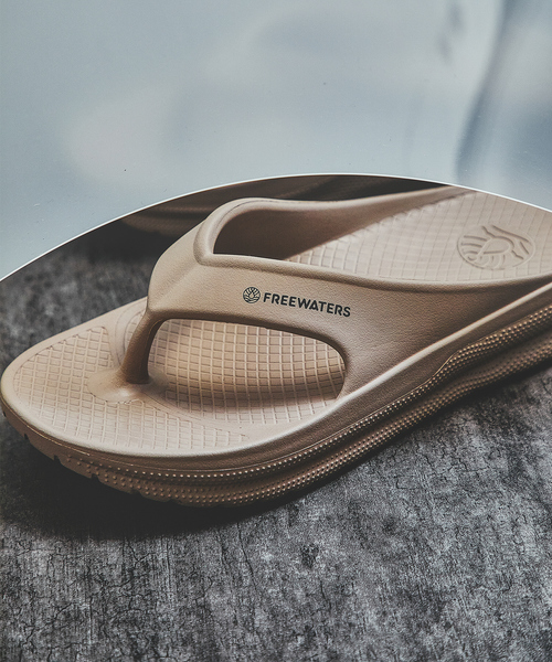 Freewaters フリーウォーターズ レディース 女性用 シューズ 靴 スリッパ Norah - Oatmeal/Llama Print フリーウォータース（free waters）（レディース）ビーチサンダル