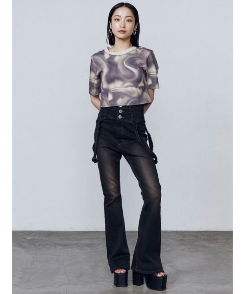 EMODA（エモダ）の「ハングベルトハイウエストフレアパギンス（デニムパンツ・レディース・ブラック/インディゴブルー・X-SMALL/SMALL/MEDIUM）」の20枚目の写真