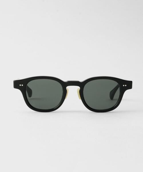 TAKEO KIKUCHI（タケオキクチ）の「【TAKEO KIKUCHI × THE BEDFORD HOTEL】ウェリントンフレーム サングラス（サングラス・メンズ・ブラック/ホワイト系/ブラウン系・00）」の2枚目の写真