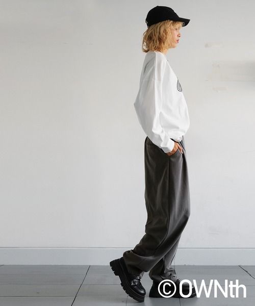 antiqua(アンティカ)の「ツータック ワイドパンツ(その他パンツ・レディース・ブラック/グレー・ONESIZE)」の15枚目の写真
