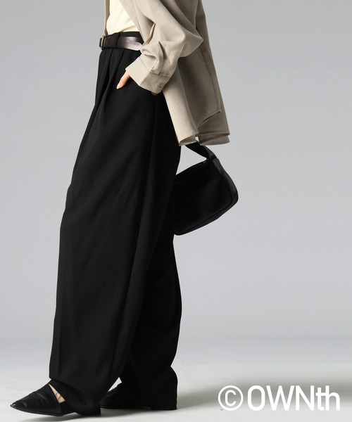 antiqua(アンティカ)の「ツータック ワイドパンツ(その他パンツ・レディース・ブラック/グレー・ONESIZE)」の4枚目の写真