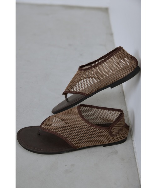 週末限定SALE！【美品】UN3D リボーンフラットサンダル UN3D. REBORN FLAT SANDAL / リボーンフラットサンダル - メルカリ