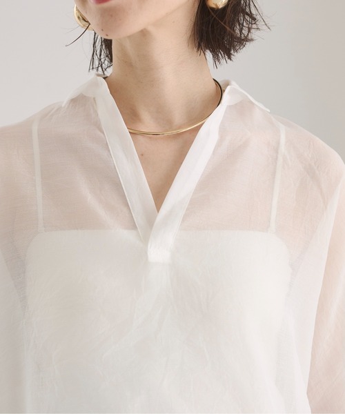 ANGIE(アンジー)の「シアー スキッパーシャツ / オフィスカジュアル / 通勤 / 夏服(シャツ/ブラウス・レディース・ホワイト/ブラック/サックスブルー・FREE)」の10枚目の写真