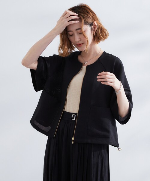 grove(グローブ)の「透け感と立体感で魅せる、大人の夏のメッシュワイドスリーブジャケット(ノーカラージャケット・レディース・ナチュラル/ブラック/カーキ・01/02/04/05/03)」の4枚目の写真