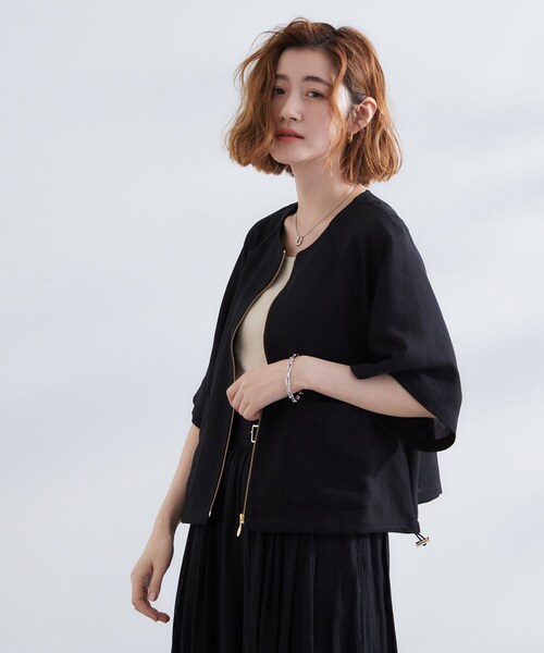 grove(グローブ)の「透け感と立体感で魅せる、大人の夏のメッシュワイドスリーブジャケット(ノーカラージャケット・レディース・ナチュラル/ブラック/カーキ・01/02/04/05/03)」の5枚目の写真