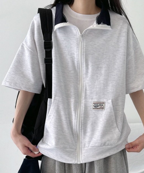NANAHACHI(ナナハチ)の「配色カラー ジップアップ 半袖トレーナー(Tシャツ/カットソー・レディース・ライトグレー/ブラウン/ネイビー・FREE)」の21枚目の写真
