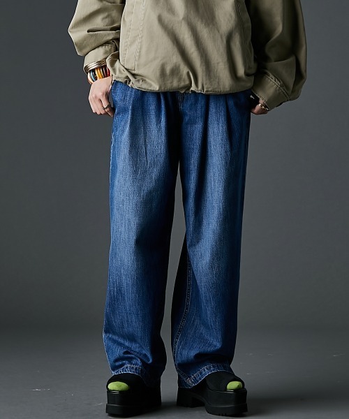 GEVS.（ジェイヴィス）の「ライトオンスデニムタックワイドパンツ＜大きいサイズ有＞GEVS.（デニムパンツ・レディース・ライトブルー/ブルー・73/76/80/84/88/92/96/98/122/106/114）」の20枚目の写真