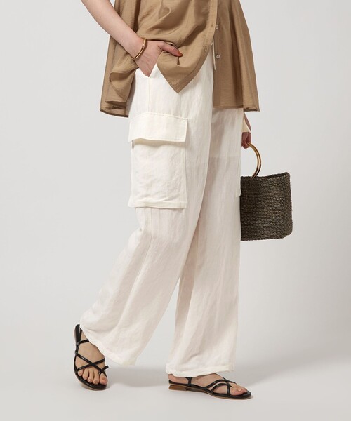 green label relaxing（グリーンレーベルリラクシング）の「BREEZE LINEN ブリーズリネン カーゴ パンツ オフホワイト（カーゴパンツ・レディース・オフホワイト・36/38）」の11枚目の写真
