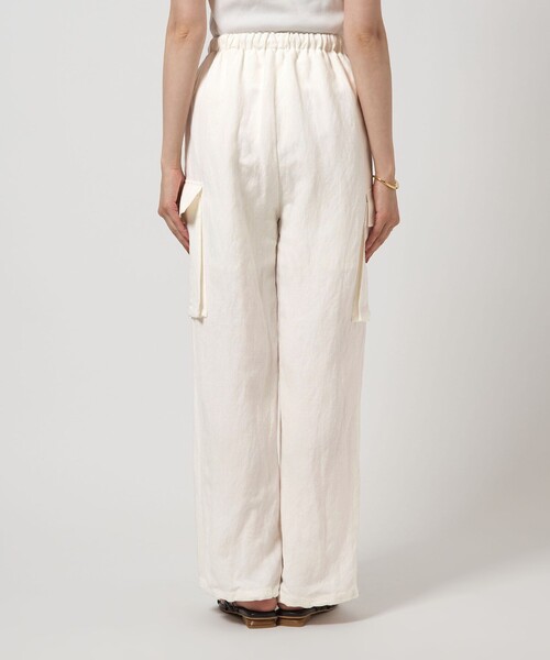 green label relaxing（グリーンレーベルリラクシング）の「BREEZE LINEN ブリーズリネン カーゴ パンツ オフホワイト（カーゴパンツ・レディース・オフホワイト・36/38）」の17枚目の写真