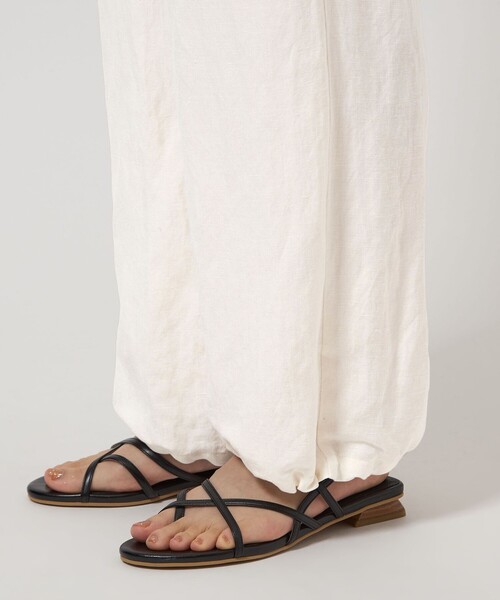 green label relaxing（グリーンレーベルリラクシング）の「BREEZE LINEN ブリーズリネン カーゴ パンツ オフホワイト（カーゴパンツ・レディース・オフホワイト・36/38）」の22枚目の写真