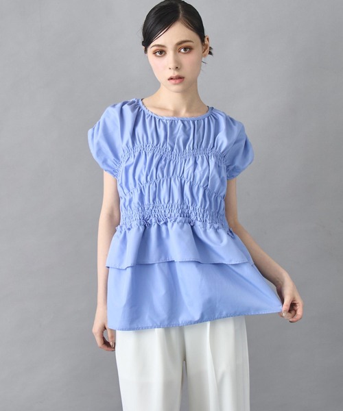 ANAP（アナップ）の「ブロード シャーリング ブラウス（シャツ/ブラウス・レディース・ブラック/オフホワイト/ブルー・FREE）」の3枚目の写真