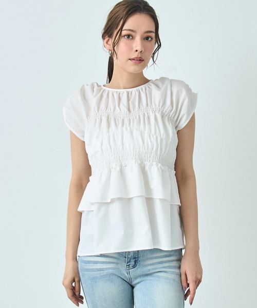 ANAP（アナップ）の「ブロード シャーリング ブラウス（シャツ/ブラウス・レディース・ブラック/オフホワイト/ブルー・FREE）」の4枚目の写真