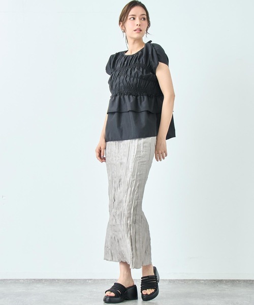 ANAP（アナップ）の「ブロード シャーリング ブラウス（シャツ/ブラウス・レディース・ブラック/オフホワイト/ブルー・FREE）」の9枚目の写真