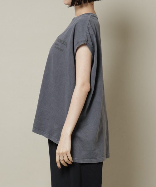 upperhights（アッパーハイツ）の「upper hights/BIG NO SLEEVE TEE（Tシャツ/カットソー・レディース・スミクロ/モカ・1）」の4枚目の写真