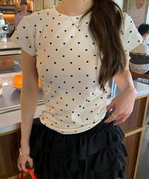 shopnikoniko(ショップニコニコ)の「Tシャツ ドット 柄 半袖 トップス バレエコア ピチT(Tシャツ/カットソー・レディース・グレー/ホワイト・フリー)」の2枚目の写真
