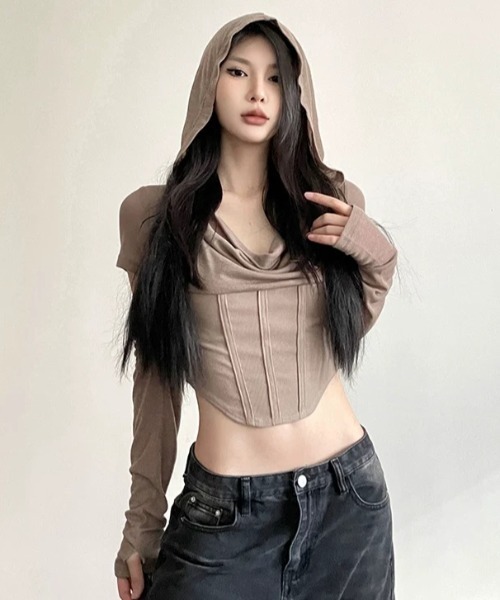 可愛いarchivio のトップス❣️ セール】フード付きクロップドトップス（Tシャツ/カットソー