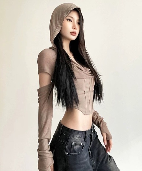 可愛いarchivio のトップス❣️ セール】フード付きクロップドトップス（Tシャツ/カットソー