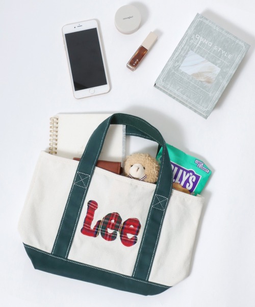 Lee(リー)の「Lee(リー)パッチワークロゴキャンバスミニトート レディース メンズ ユニセックス(トートバッグ・レディース・ホワイト系その他/ホワイト系その他2/ホワイト系その他3/ホワイト×レッド/ホワイト×グリーン/ホワイト×ブルー/ホワイト×ブラック・FREE)」の7枚目の写真