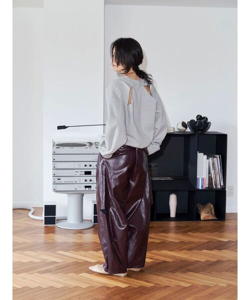 Htage(テージ)の「【Htage】フェイクレザータックカーブパンツ(その他パンツ・レディース・ブラック/ボルドー・SMALL/MEDIUM)」の6枚目の写真