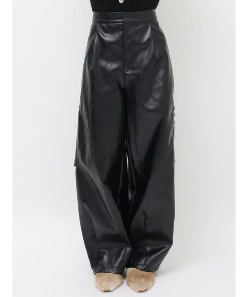Htage(テージ)の「【Htage】フェイクレザータックカーブパンツ(その他パンツ・レディース・ブラック/ボルドー・SMALL/MEDIUM)」の11枚目の写真