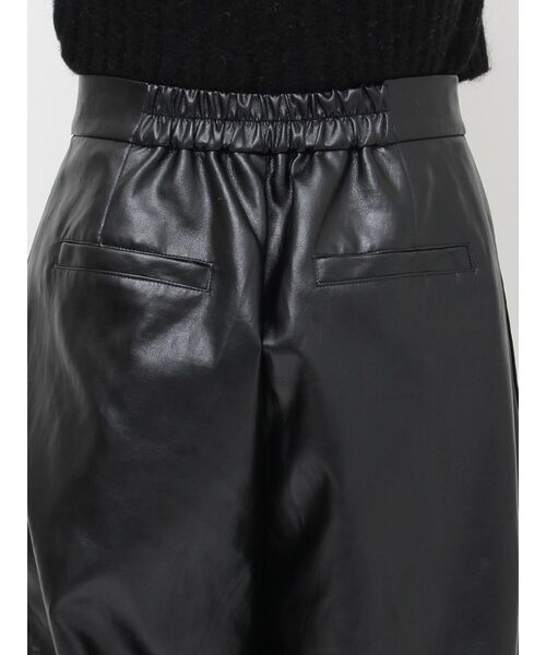 Htage(テージ)の「【Htage】フェイクレザータックカーブパンツ(その他パンツ・レディース・ブラック/ボルドー・SMALL/MEDIUM)」の14枚目の写真