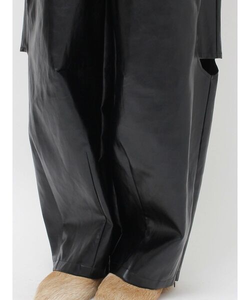 Htage(テージ)の「【Htage】フェイクレザータックカーブパンツ(その他パンツ・レディース・ブラック/ボルドー・SMALL/MEDIUM)」の16枚目の写真