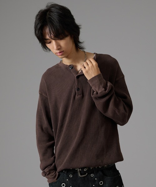 kutir（クティール）の「DRAWSTRING HENLEY NECK THERMAL／ドローコードヘンリーネックサーマル（Tシャツ/カットソー・メンズ・ボルドー/ブラウン/ブラック系/ネイビー/ブラック/杢グレー/チャコールグレー・X-LARGE/LARGE/MEDIUM）」の6枚目の写真