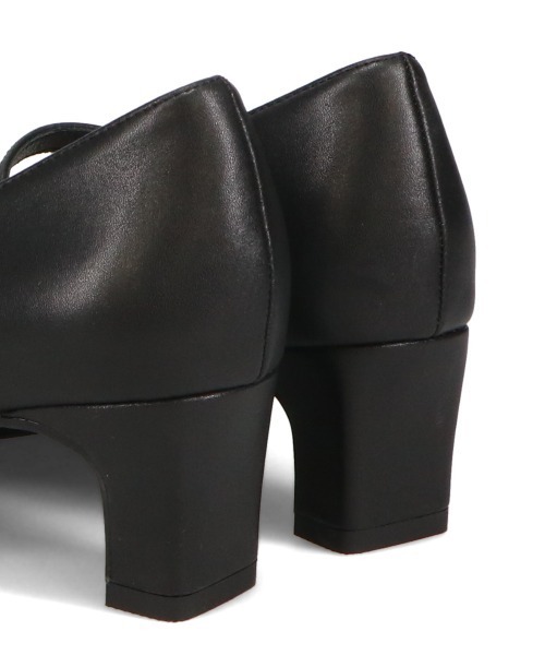 ORiental TRaffic（オリエンタルトラフィック）の「スクエアトゥストラップヒールパンプス/R-3006（パンプス・レディース・ブラック・33/42/43/35/36/37/34/40/38/39/41）」の5枚目の写真