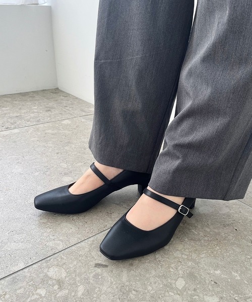 ORiental TRaffic（オリエンタルトラフィック）の「スクエアトゥストラップヒールパンプス/R-3006（パンプス・レディース・ブラック・33/42/43/35/36/37/34/40/38/39/41）」の11枚目の写真