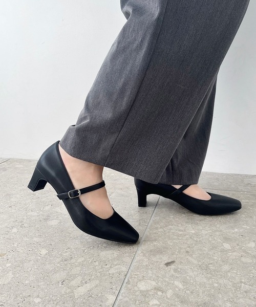 ORiental TRaffic（オリエンタルトラフィック）の「スクエアトゥストラップヒールパンプス/R-3006（パンプス・レディース・ブラック・33/42/43/35/36/37/34/40/38/39/41）」の14枚目の写真