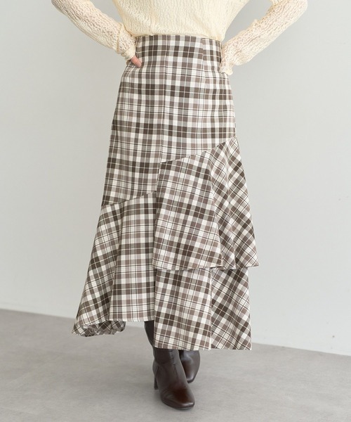 earth music&ecology(アースミュージックアンドエコロジー)の「ティアードイレヘムスカート(スカート・レディース・アイボリー/ブラウン系その他4/ブラック・S/M)」の1枚目の写真