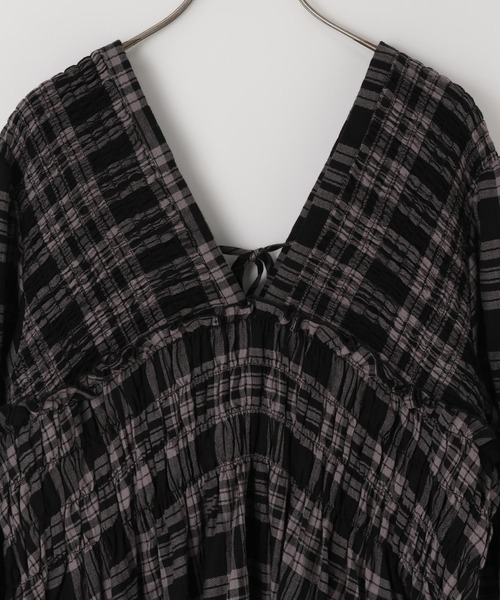 LOWRYS FARM（ローリーズファーム）の「チェックシャーリングチュニックブラウス  605751（シャツ/ブラウス・レディース・ブラック/ブラウン・FREE）」の6枚目の写真