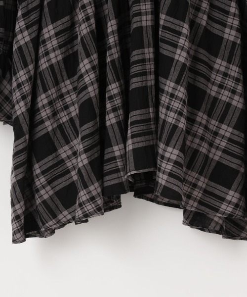 LOWRYS FARM（ローリーズファーム）の「チェックシャーリングチュニックブラウス  605751（シャツ/ブラウス・レディース・ブラック/ブラウン・FREE）」の7枚目の写真