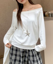片方オフショルダーのロングスリーブTシャツ