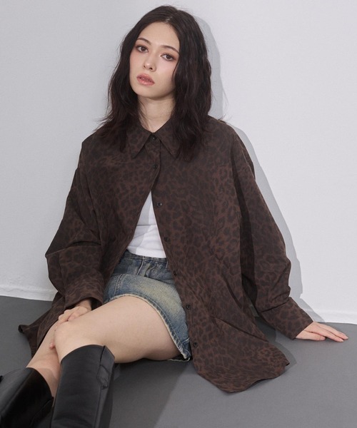 ENVYM(アンビー)の「レオパード オーバーシャツ(シャツ/ブラウス・レディース・グレー/ブラウン・FREE)」の1枚目の写真