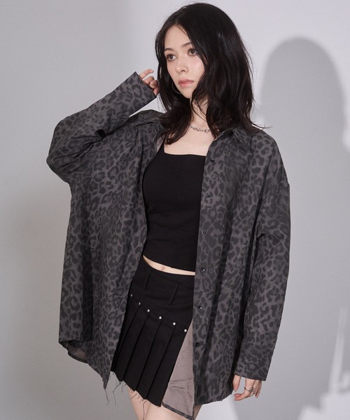 ENVYM(アンビー)の「レオパード オーバーシャツ(シャツ/ブラウス・レディース・グレー/ブラウン・FREE)」の17枚目の写真