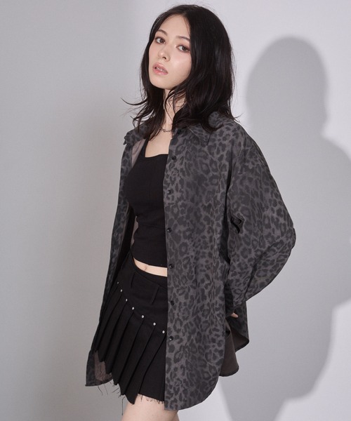 ENVYM(アンビー)の「レオパード オーバーシャツ(シャツ/ブラウス・レディース・グレー/ブラウン・FREE)」の18枚目の写真
