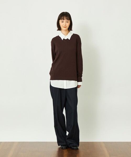 MACKINTOSH PHILOSOPHY(マッキントッシュ フィロソフィー)の「GREY LABEL ファインコットンVネックニット(ニット/セーター・レディース・チャコールグレー/ブラウン系その他5/レッド系その他/ピンク系その他2・2/6)」の13枚目の写真