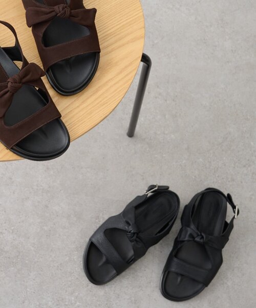 BEARDSLEY（ビアズリー）の「《SALONDEJU》リボン型サンダル（サンダル・レディース・ブラック/ブラウン・36/37/38/39）」の3枚目の写真