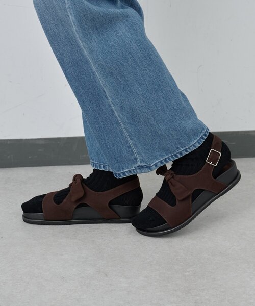 BEARDSLEY（ビアズリー）の「《SALONDEJU》リボン型サンダル（サンダル・レディース・ブラック/ブラウン・36/37/38/39）」の16枚目の写真