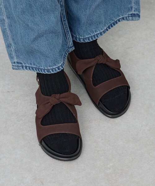 BEARDSLEY（ビアズリー）の「《SALONDEJU》リボン型サンダル（サンダル・レディース・ブラック/ブラウン・36/37/38/39）」の17枚目の写真