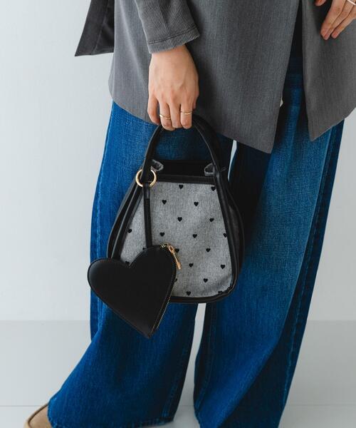 RODE SKO（ロデスコ）の「ハートキャンバスバッグ（ショルダーバッグ・レディース・ブラック/ベージュ・ONE）」の5枚目の写真