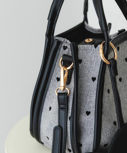 RODE SKO（ロデスコ）の「ハートキャンバスバッグ（ショルダーバッグ・レディース・ブラック/ベージュ・ONE）」の13枚目の写真