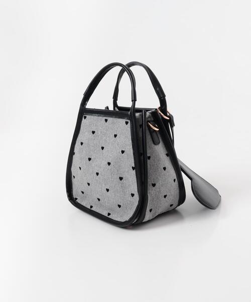 RODE SKO（ロデスコ）の「ハートキャンバスバッグ（ショルダーバッグ・レディース・ブラック/ベージュ・ONE）」の16枚目の写真