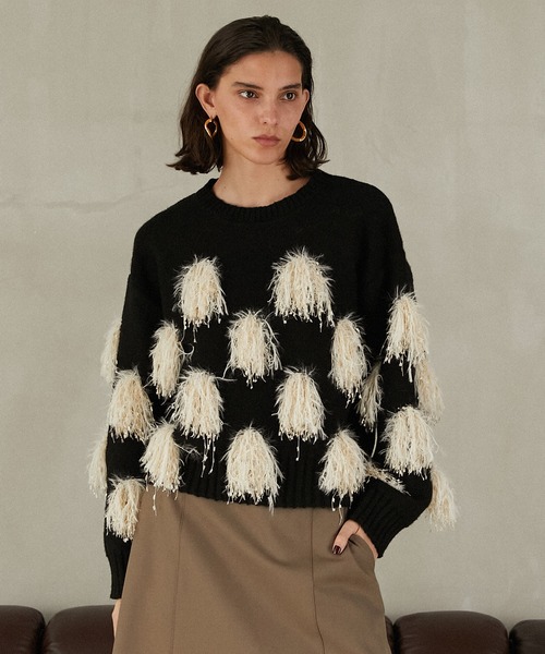 PRANK PROJECT(プランクプロジェクト)の「ボンボンニット / Pom-Pom Knit(ニット/セーター・レディース・チャコールグレー/オフホワイト・FREE)」の2枚目の写真