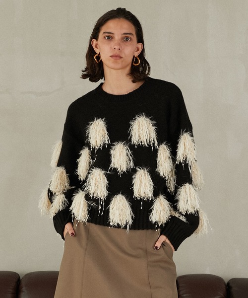 PRANK PROJECT(プランクプロジェクト)の「ボンボンニット / Pom-Pom Knit(ニット/セーター・レディース・チャコールグレー/オフホワイト・FREE)」の6枚目の写真