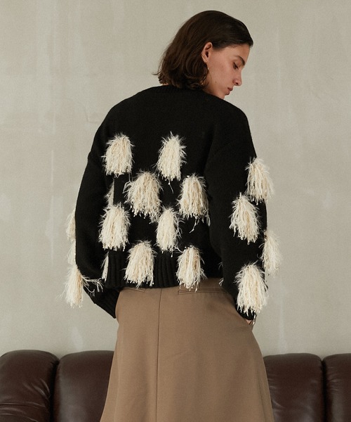 PRANK PROJECT(プランクプロジェクト)の「ボンボンニット / Pom-Pom Knit(ニット/セーター・レディース・チャコールグレー/オフホワイト・FREE)」の9枚目の写真