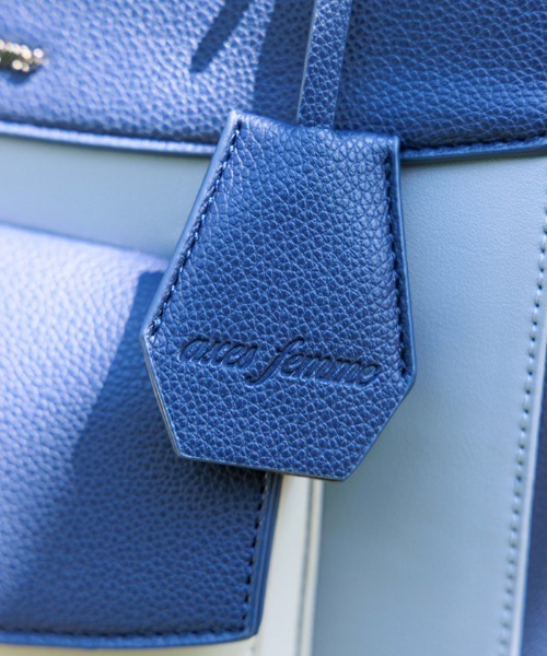 axes femme（アクシーズファム）の「薔薇エンボス配色バッグ（ショルダーバッグ・レディース・ブラック/グレイッシュベージュ/ネイビー・FREE）」の6枚目の写真