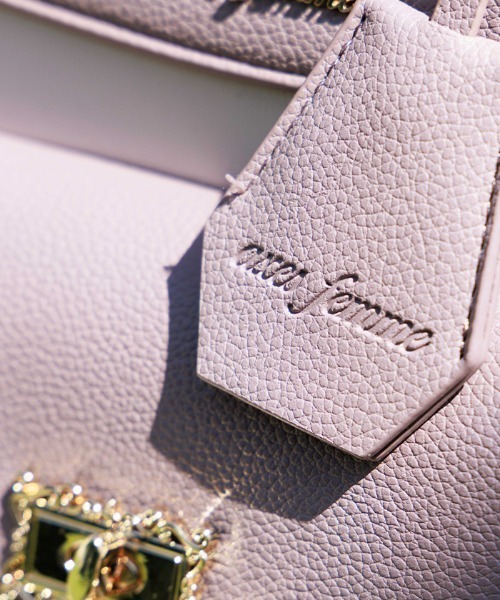 axes femme（アクシーズファム）の「薔薇エンボス配色バッグ（ショルダーバッグ・レディース・ブラック/グレイッシュベージュ/ネイビー・FREE）」の7枚目の写真