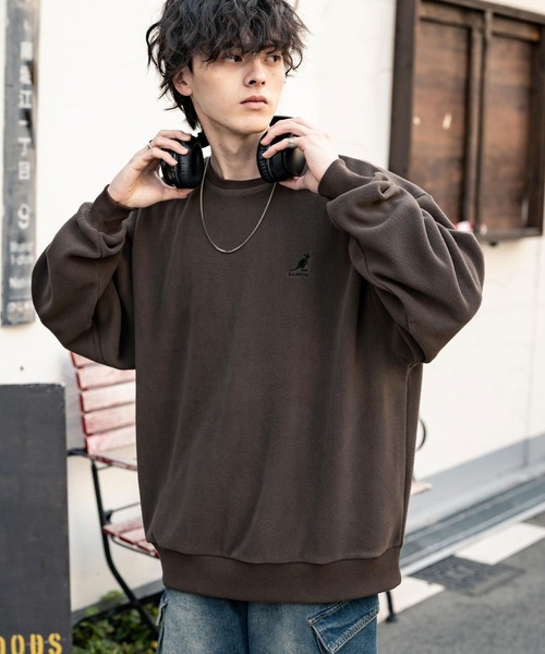 KANGOL(カンゴール)の「KANGOL 別注コラボ オーバーサイズロゴ刺繍裏起毛マイクロフリースプルオーバートレーナー(スウェット・メンズ・ベージュ/ブラック/ブラウン/チャコール/ネイビー/オフホワイト・L/XL/M)」の5枚目の写真